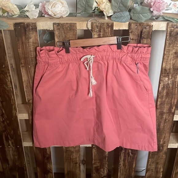 Liz Claiborne Skirt, woman’s coral Lantana cotton bottom nwt Sz Large - Picture 1 of 7